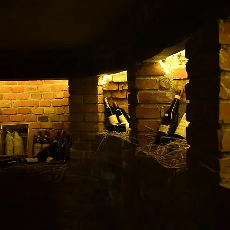 Restaurant Emblema Hotell Petrele