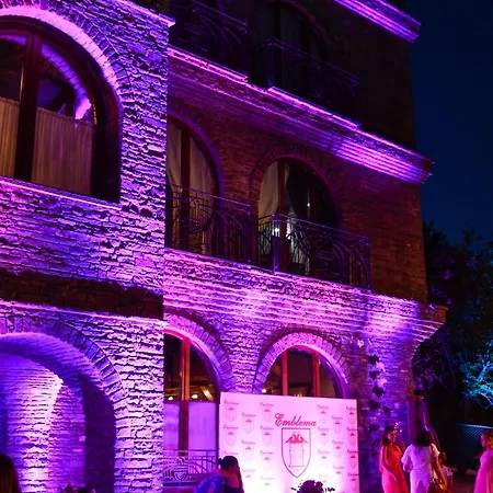 Restaurant Emblema 3* Petrele