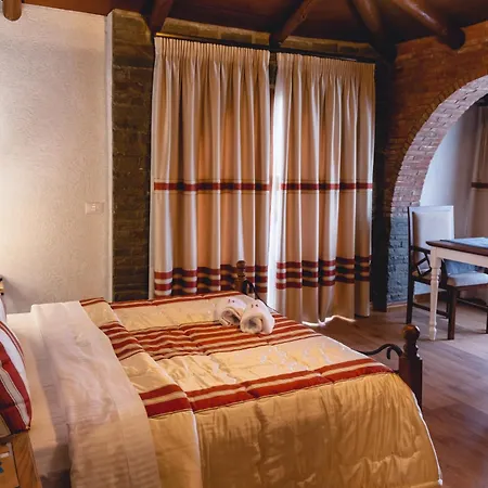 Hotel Restaurant Emblema Petrele