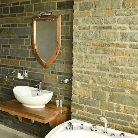 Restaurant Emblema فندق 3*