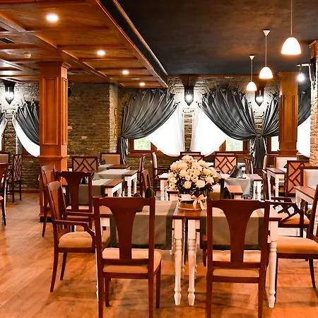 Restaurant Emblema Hotel Petrele