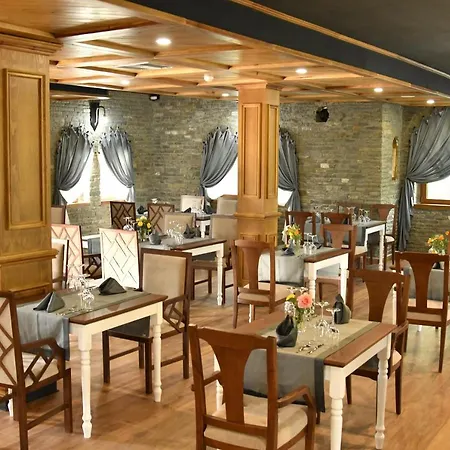 Restaurant Emblema Otel